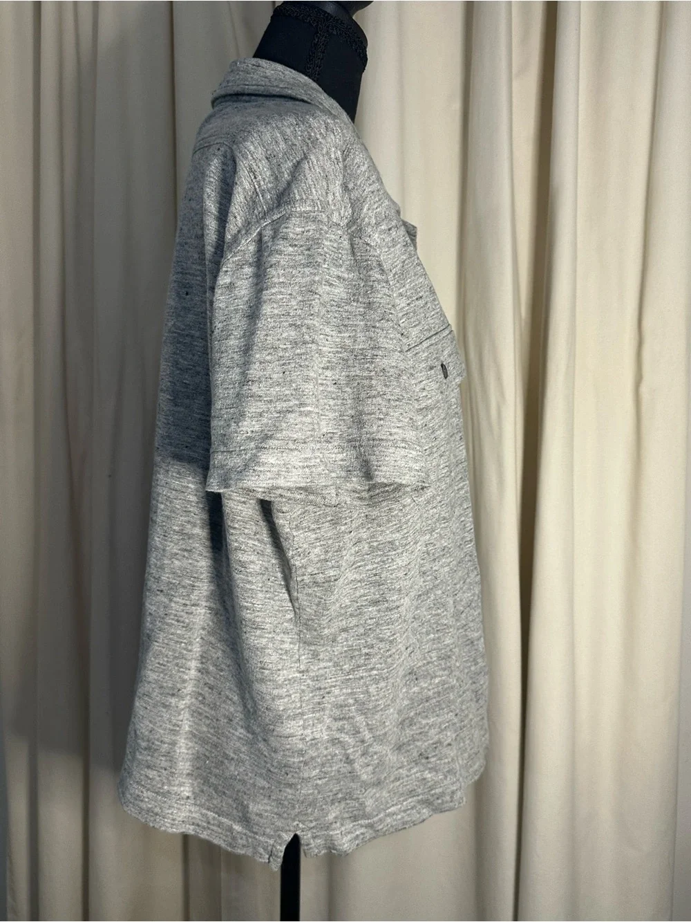 Banana Republic Gray Heather Short-Sleeve Button Down Shirt